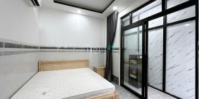 Nhà hàng - Khách sạn: Cho Thuê CHDV Studio tách bếp Tiện Nghi. Ban công thoáng. 