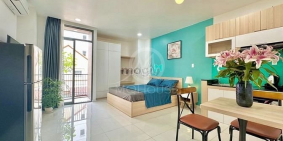 Nhà hàng - Khách sạn: Căn Hộ 1 Phòng Ngủ - Rộng 45m2 , Ban Công - Ngay CV Hoàng 