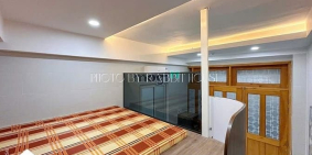 Nhà hàng - Khách sạn: Căn hộ Duplex đẹp trần cao mới 100% máy giặt riêng gần Lan