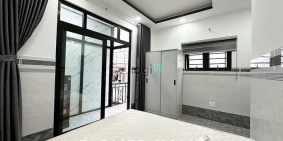 Nhà hàng - Khách sạn: Cho thuê căn hộ ban công, máy giặt riêng ngay Hoàng Sa quậ