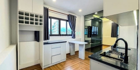 Nhà hàng - Khách sạn: Căn hộ 1PN full nội thất sàn gỗ được nuôi thú cưng gần Pha