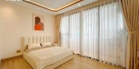 Nhà hàng - Khách sạn: Căn Hộ Studio Ban Công Siêu Chill Full Nội Thất Ngay Chợ T