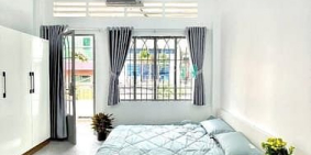 Nhà hàng - Khách sạn: Căn Hộ 1PN Tách bếp, Ban công / Siêu Ánh Sáng / Gần Khu K3