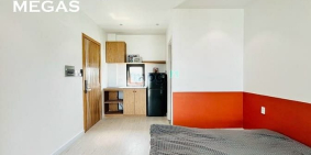 Nhà hàng - Khách sạn: Căn hộ giá rẻ ngay cầu thủ thiêm- Ngả tư hàng xanh cửa sổ 