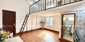 Nhà hàng - Khách sạn: Phòng có gác giá rẻ-Ngay  Văn Lang cs3- cầu bình lợi