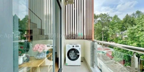 Nhà hàng - Khách sạn: CHDV Duplex Ban Công Ở Được 3 Người Có Thang Máy Ngay Nguy