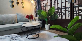 Nhà hàng - Khách sạn: Cho thuê căn hộ ban công ngay gần Ngã tư Hàng Xanh, UTH, F