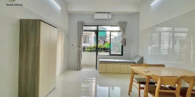 Nhà hàng - Khách sạn: Cho thuê CHDV Ban Công Full NT ở Khu Bàu Cát đa tiện ích