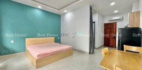 Nhà hàng - Khách sạn: Cho thuê CHDV BAN CÔNG - có Giặt riêng ngay Công Viên Hoàn