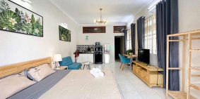 Nhà hàng - Khách sạn: Cho thuê Phòng ban công, xa bếp - Đường D5 gần Ngoại Thươn