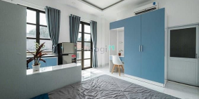 Nhà hàng - Khách sạn: Phòng Ban công, tách bếp - Phan Văn Trị gần Đại học Công N