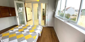 Nhà hàng - Khách sạn: CHO THUÊ CĂN HỘ 1PNBAN CÔNG thoáng mátgần NGÃ TƯ Phú Nh