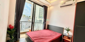 Nhà hàng - Khách sạn: Căn hộ luxury view chung cư Hà Đô, có ban công , full nội 