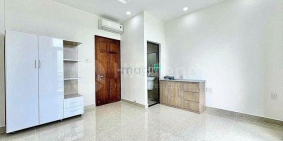 Khai trương căn studio mới toanh ban công cửa sổ ngay Vạn Phúc City