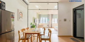 Nhà hàng - Khách sạn:  STUDIO \ Tách Bếp - Cửa Sổ Rộng / Nhà Mới Quận 2!!!!