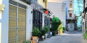 Bán nhà riêng: Quận 4, 3 tầng, nở hậu, 3 phòng ngủ, nhỉnh 5 tỷ