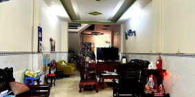 Bán nhà riêng: Bán nhà Phạm Văn Bạch P15 Tân Bình 4,2x24m x 3 tầng gần chợ chỉ 7