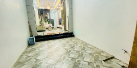 Bán nhà riêng: Hoàng Mai -Ngõ thông- full nội thất- thang máy-vf3 đỗ cửa