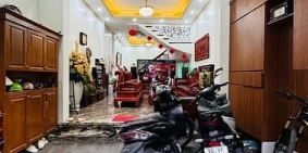 Bán nhà riêng: Bán nhà Đại từ - dt 50m2 x5tầng -oto-7.82 tỷ,ở luôn,ngõ 5m,gần đư