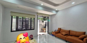 Bán nhà riêng: Nhà đẹp ở ngay 3 tầng, hẻm xe tải gần BV Thủ đức, 5,2x12,8 chỉ 7,