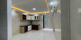 Bán nhà riêng: Bán nhà 5 tầng, xe oto ngủ trong nhà Nguyễn Thuợng Hiền, 55m2, 8.