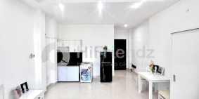 Phòng trọ: Phòng bancon thoáng sáng ngay Đại học HUTECH Bình Thạnh