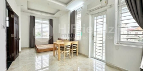 Phòng trọ: Vừa trống lại phòng ban công FULL nội thất, ban công thoáng giá tốt T