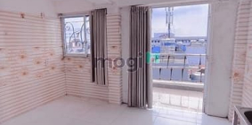 Phòng trọ: Phòng có  BanCông Cách Đại Học HUIT 50m - Aeon Tân Phú 2km - Etown 2k