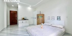 Phòng trọ: 🤩 Căn Hộ Ban Công Và Cửa Sổ Thoáng   Full Nội Thất Mới–Thang Máy