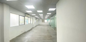 Văn phòng: Cho thuê văn phòng 105m2 view kính cửa sổ đường Võ Văn Tần - Q 3