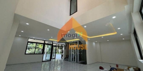 Văn phòng: ỐI ZỒI ÔI- TRÌNH là gì dạ thưa LÀ Villa MYSTERY Q2  đẹp vô đối LUÔN ạ