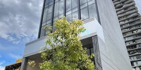 Văn phòng: Tòa nhà VIP Trương Văn Bang hầm 7 tầng phù hợp văn phòng. Giá 250tr/t