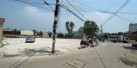 Nhà Kho - Xưởng: Cho thuê đất trống MT đường 11- Thủ Đức. DT: 50x60. ( 3000m). G