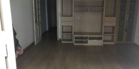 Cho thuê nhà ở Lê Trọng Tấn, Thanh Xuân, dt 68m2, 3,5 tầng