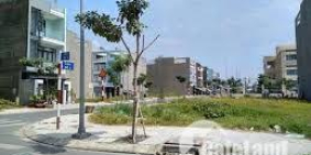 BÁN ĐẤT GẦN CHỢ HÓC MÔN, 5X20M, GIÁ 700TR, ĐẤT  NHƯ HÌNH, MT VÕ VĂN BÍCH.