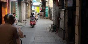 Bán nhà mặt ngõ Thịnh Hào, Kinh doanh tốt, giá 3,1 tỷ. Phố Lâm: 0924764755