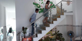 cần bán gấp nhà tại đường đinh đức thiện ngay chợ bình chánh 1.5km