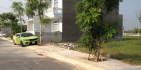 Cơ hội sở hữu đất ngay công viên cá Koi Hóc Môn chỉ 650tr nền 80m2 có sổ riêng.