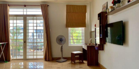 Bán nhà MT đường Trần Thị Nghỉ (CTL Center Hills), 5x20, có nội thất cao cấp.