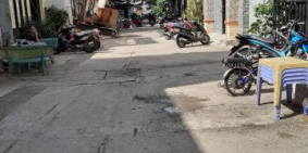 Bán nhà hẻm 8m / Nguyễn Súy P,Tân Quý Q,Tân Phú 4x20 cấp 4 giá 5.4 tỷ TL