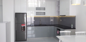 Kẹt tiền bán gấp căn hộ Sunrise City View, 3pn, giá rẻ, LH: 0932.886.294