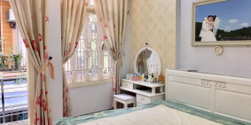 Phố Bồ Đề, đẹp, ngay hồ, ngõ ôtô, 50m2x5T, MT 4m, 4.1 tỷ có TL. 0968056423.