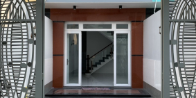 Chính chủ kẹt tiền bán căn nhà 1 trệt 2 lầu Phú Định, dt 4x16m, 4,6tỷ