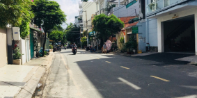 Nhà Mặt tiền KD đường Nguyễn Văn Tố, DT 4.95m x 32.5m, nhà cấp 4. Giá 14 tỷ.