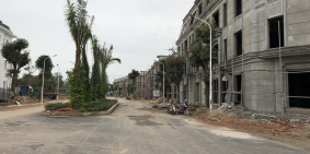 Bán nhà phố kinh doanh mặt đường 52m giá ngoại giao tại Vci Mountain View