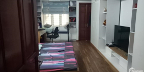 Bán nhà Vĩnh Hưng, ngõ nông, diện tích lớn 60m2, giá 4,8 tỷ.