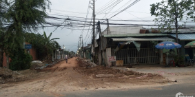 Bán nhà mặt tiền Đường Huỳnh Tấn Phát ( Ngang 5m)