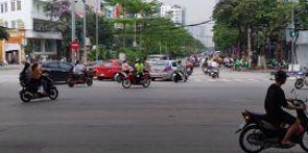 Cho thuê nhà mặt phố Xuân Thủy, Dt55m2, Mt4m