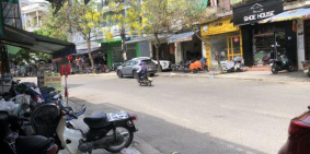 Chính chủ cần cho thuê nhà mặt tiền nguyên căn tại TP Huế, giá tốt.