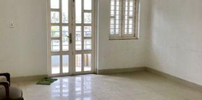 Cho thuê nhà 1 lầu mặt tiền 136 Nguyễn Văn Linh quận 7.